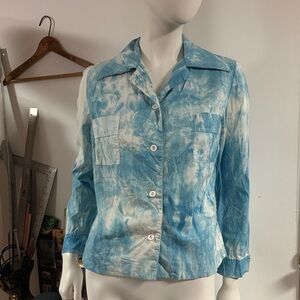 J.J. & Company Blue Tie-Dye Button-Up Shirt